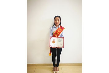 五一勞動(dòng)獎(jiǎng)?wù)?>
				<p>五一勞動(dòng)獎(jiǎng)?wù)?/p>
				</a>
			</li>
					</ul>
		<div   id=